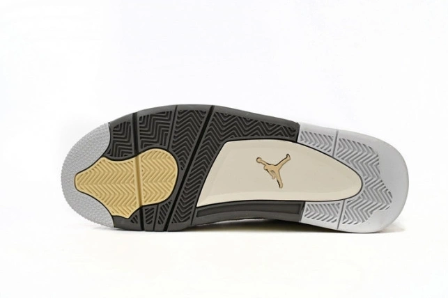 Kick Theory DV3742-021 Retro Jordan Photon Craft SE 4 Dust 0819